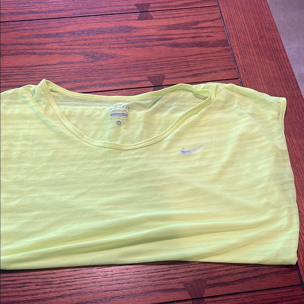 Nike Yellow Short Sleeve Tee